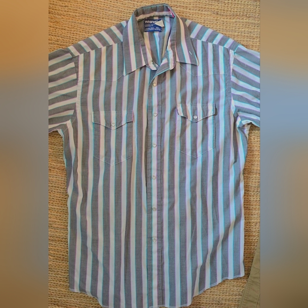 Wrangler Men’s Short-Sleeve Vintage Pearl Snap